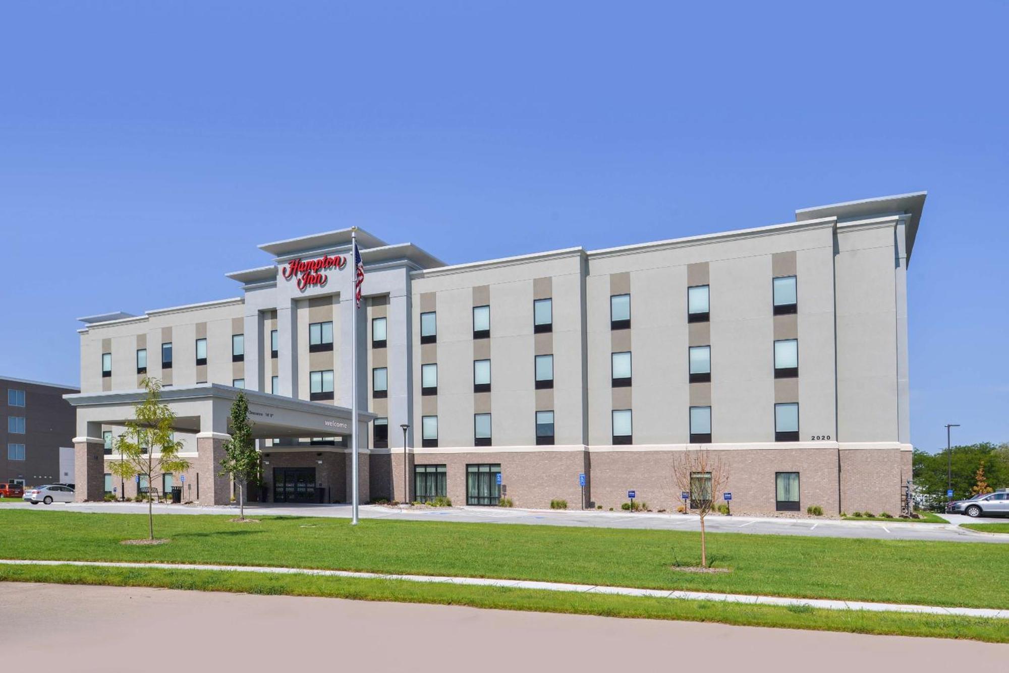 Hampton By Hilton Omaha Airport, Ia Carter Lake