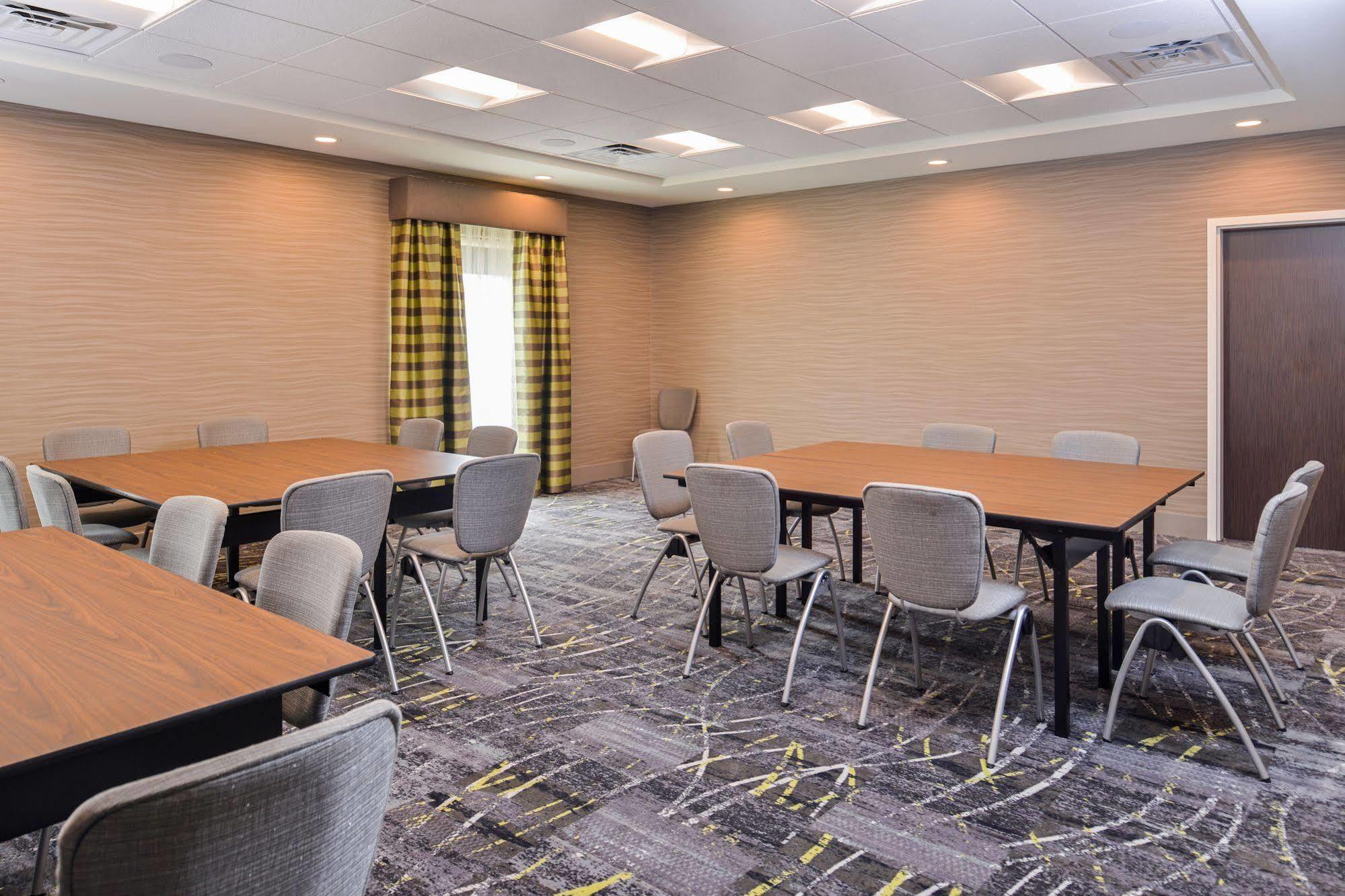 Hampton By Hilton Omaha Airport, Ia 3* Carter Lake