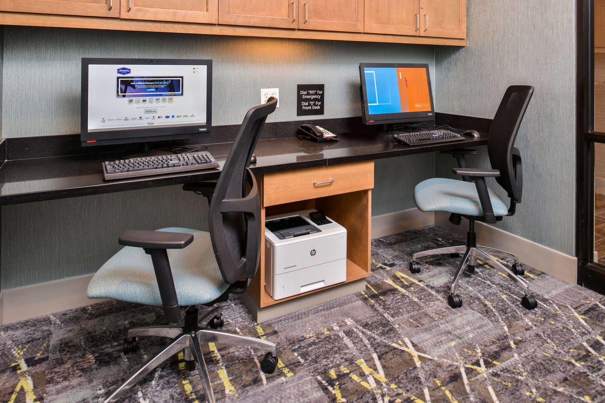 Hampton By Hilton Omaha Airport, Ia 3*