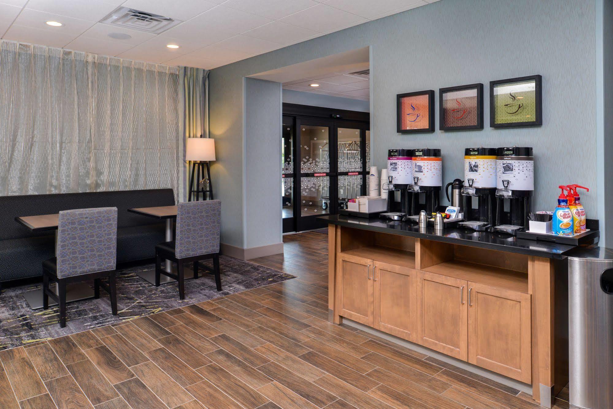 Hampton By Hilton Omaha Airport, Ia 3* Carter Lake